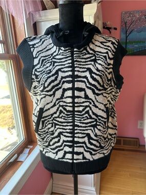 NWT Distressed NYC Zebra Jacquard Zip Hoodie Vest Black Ivory S M L